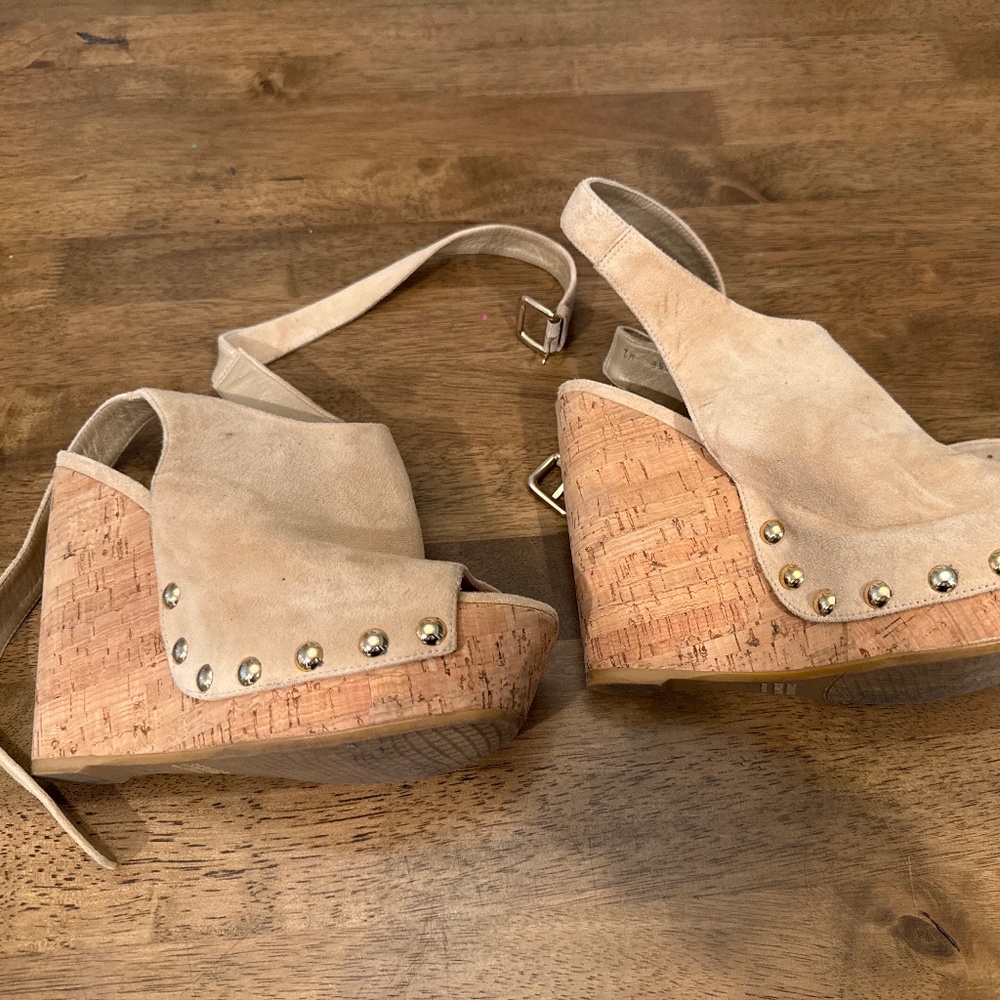Stuart Weitzman Cork Wedge Sandals | Beige Suede | Size 8